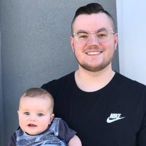 Meet your Posher, Alex